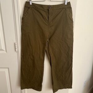Pact olive green trousers, Sz L